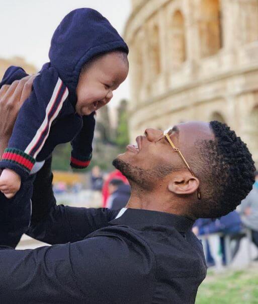 Edimilson Fernandes with his son.